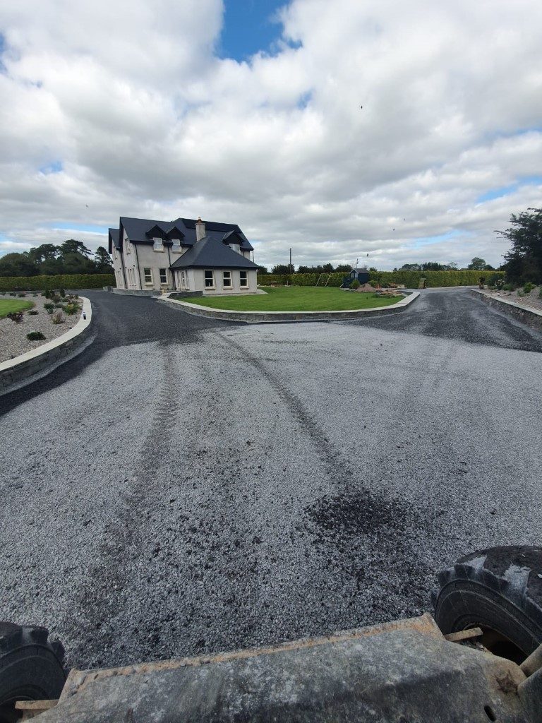 Double Coat Tar and Chip Driveway in Cork