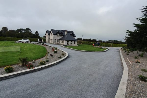 Double Coat Tar and Chip Driveway in Cork