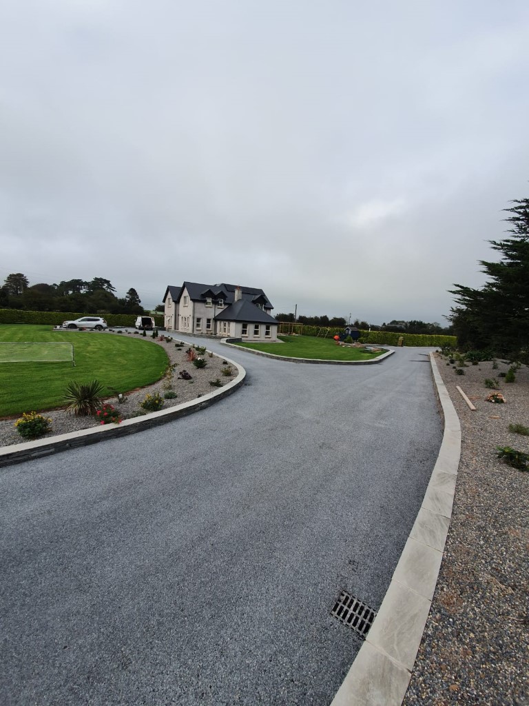 Double Coat Tar and Chip Driveway in Cork