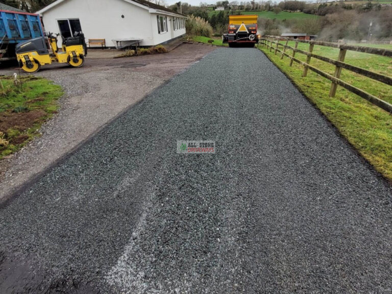 Double Coated Tar and Chip Driveway in Ballincollig, Cork