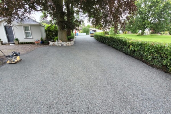 Double Coated Tar and Chip Driveway in Blackrock, Cork