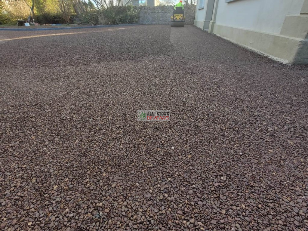 Double Coated Tar and Chip Driveway in Carrigtohill, Co. Cork