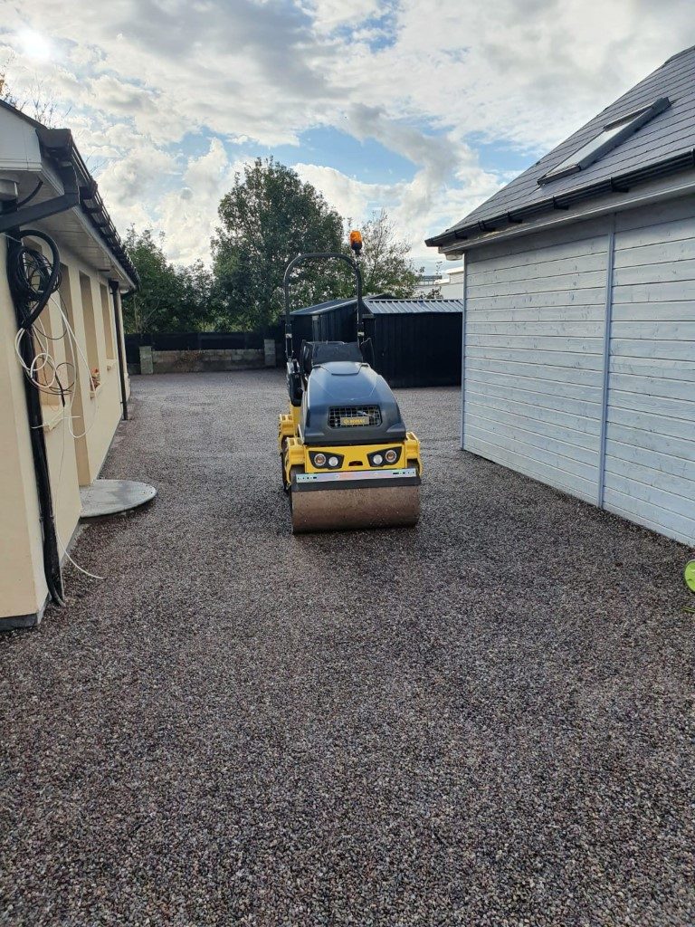 Double Coated Tar and Chip Driveway in East Cork