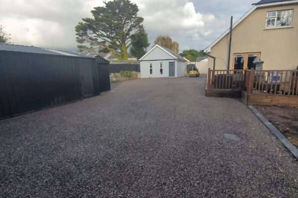 Double Coated Tar and Chip Driveway in East Cork