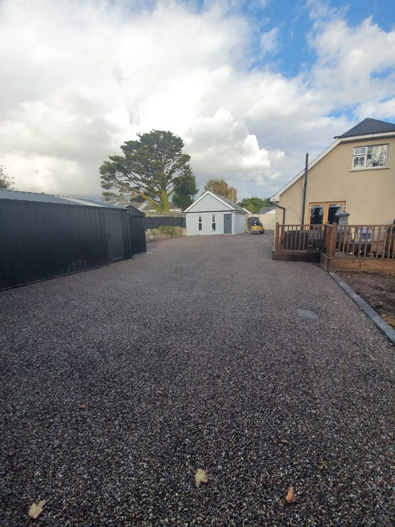 Double Coated Tar and Chip Driveway in East Cork