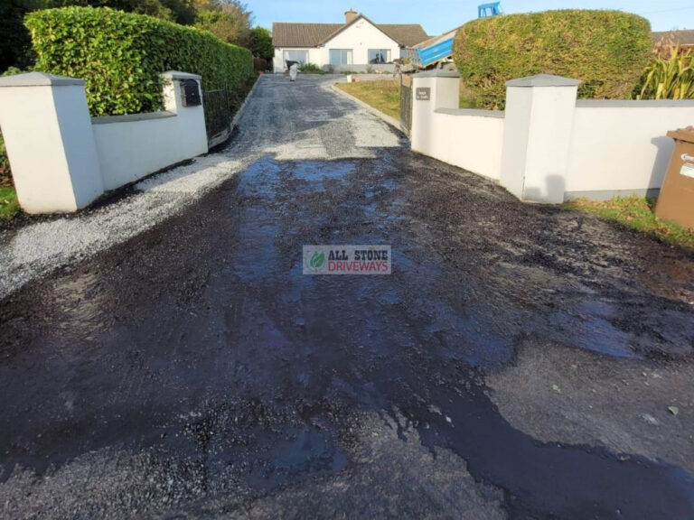 Double Coated Tar and Chip Driveway in Kinsale, Co. Cork