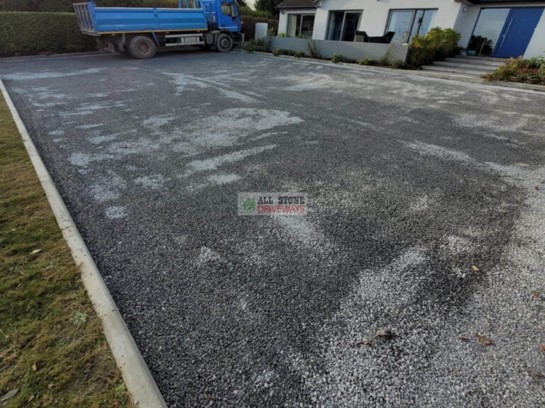 Double Coated Tar and Chip Driveway in Kinsale, Co. Cork