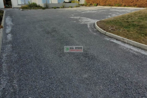 Double Coated Tar and Chip Driveway in Kinsale, Co. Cork