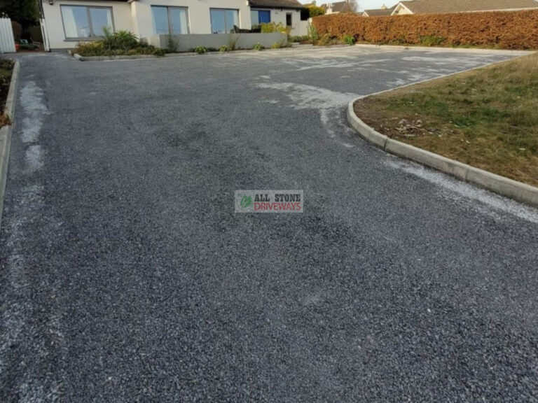 Double Coated Tar and Chip Driveway in Kinsale, Co. Cork