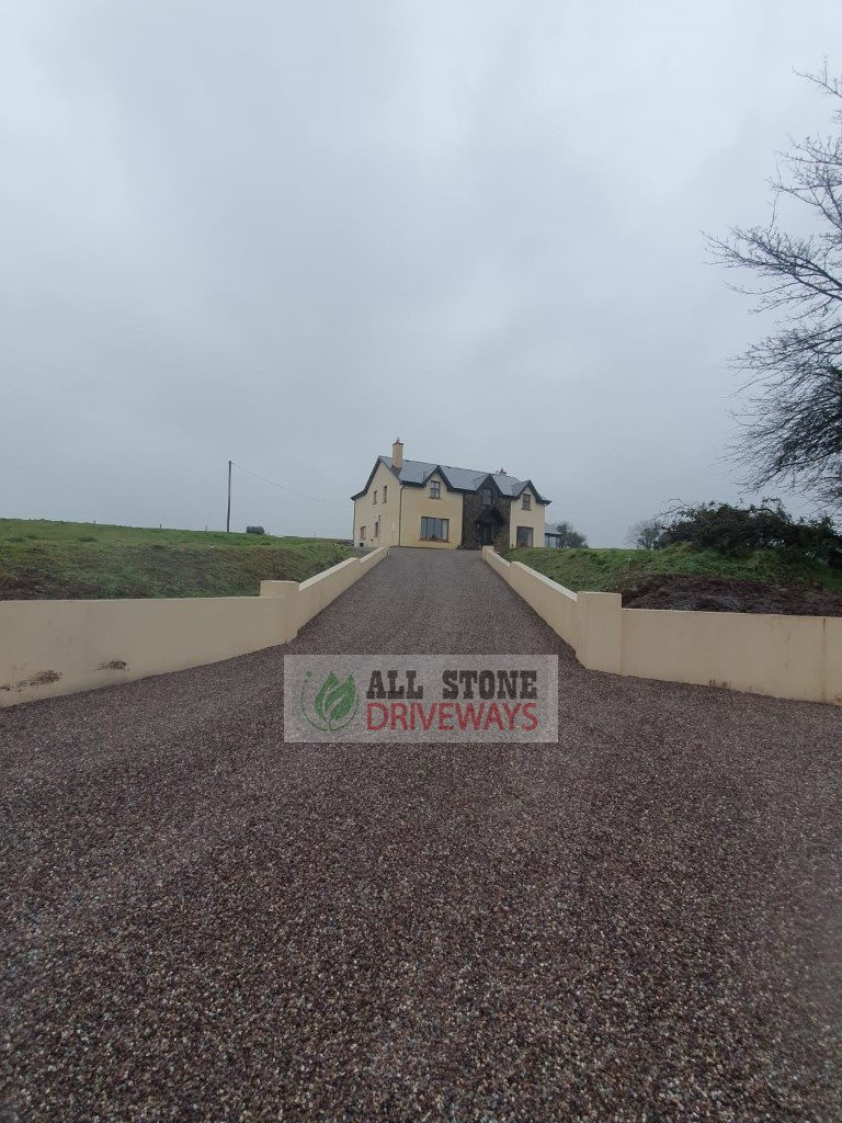 Double Coated Tar and Sandstone Chip Driveway in Mallow, North Cork