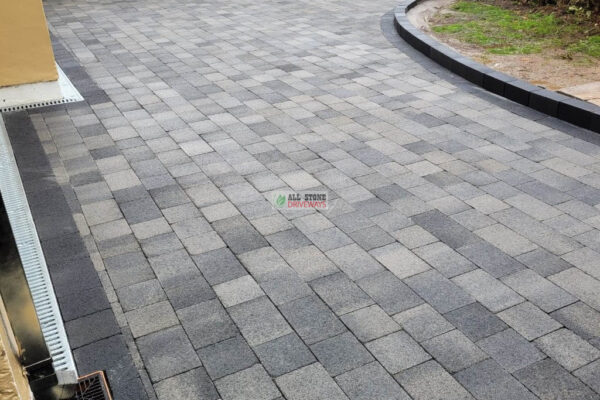 Driveway with Mix of Grey Paving in Cork City