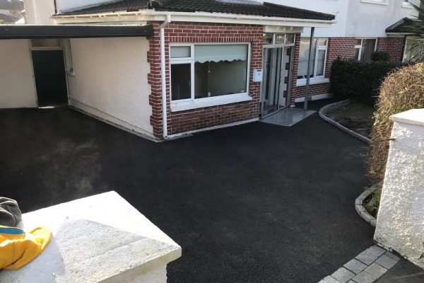 Granite Cobbled Asphalt Driveway in Cork City