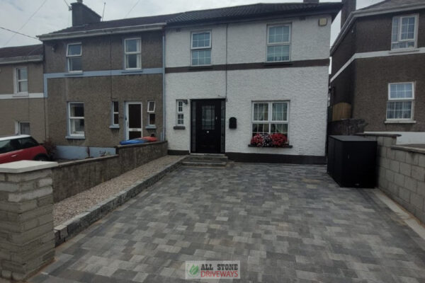 Paved Driveway with Multicoloured Grey Brick and Charcoal Border in Turners Cross, Cork City