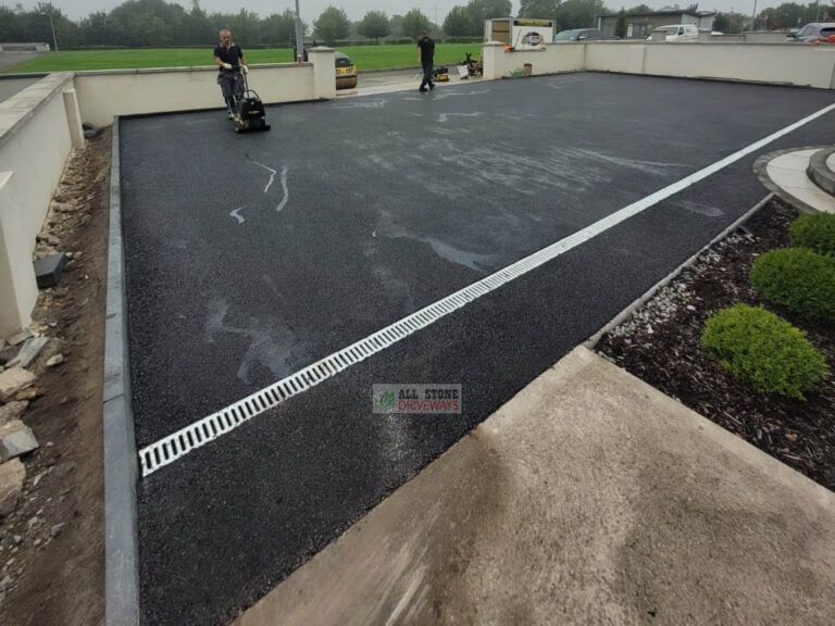 Tarmac Driveway with Charcoal Kerbing and Granite Apron in Middleton, Co. Cork