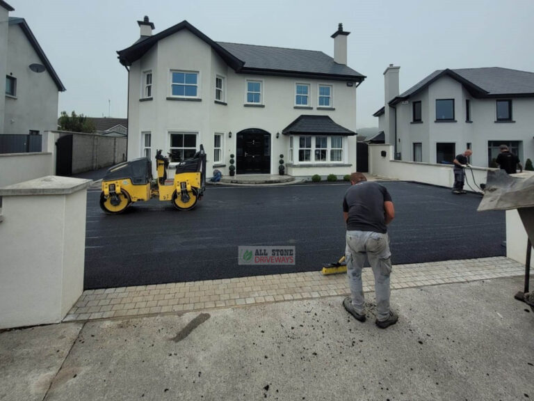 Tarmac Driveway with Charcoal Kerbing and Granite Apron in Middleton, Co. Cork