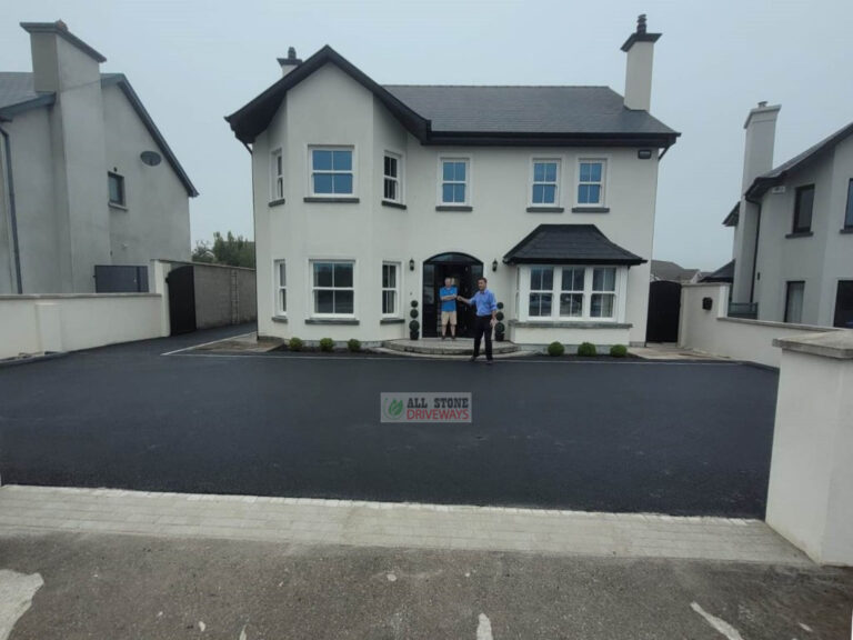 Tarmac Driveway with Charcoal Kerbing and Granite Apron in Middleton, Co. Cork