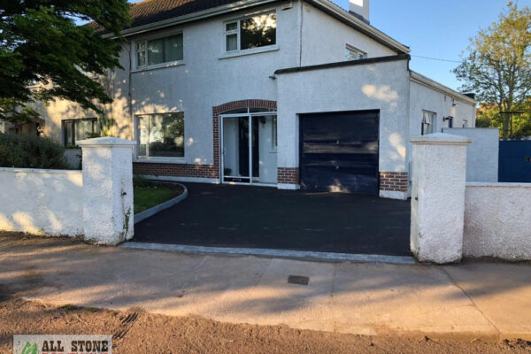 Tarmacadam Driveway with Charcoal Kerbing in Bishopstown, Cork City